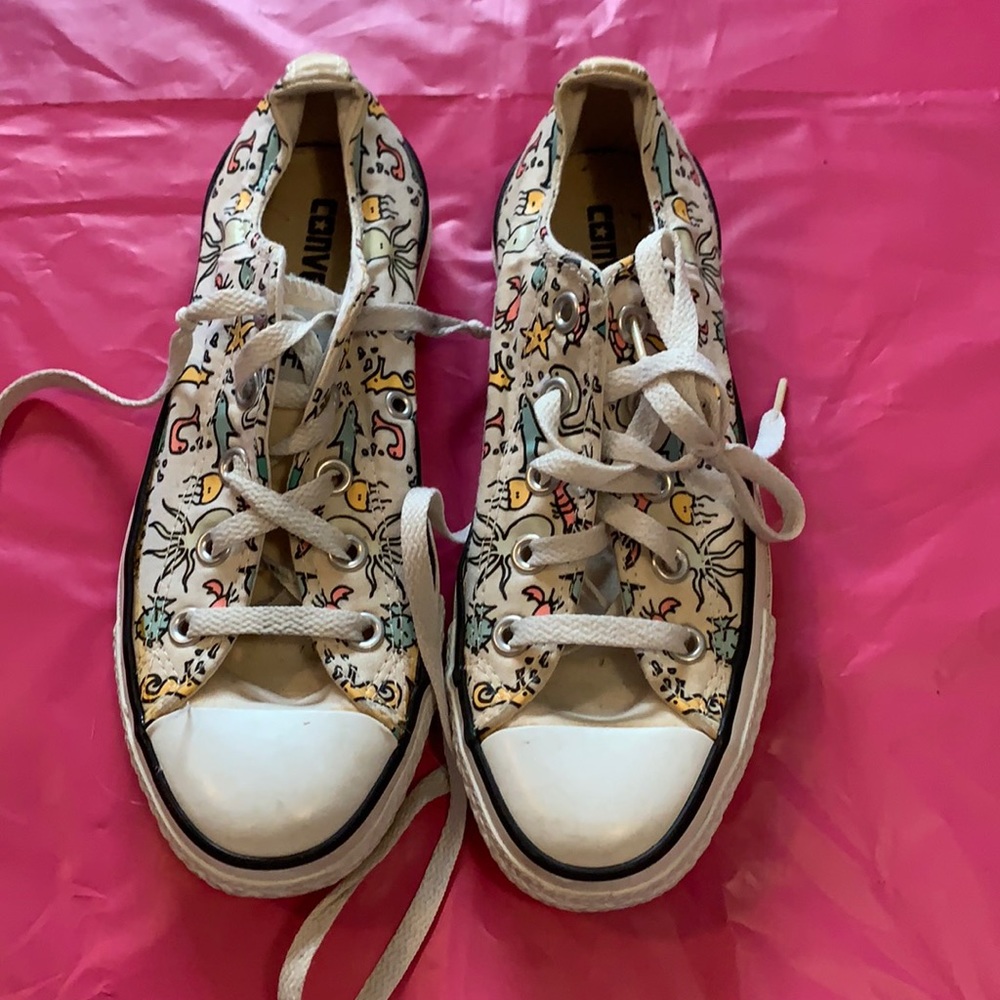 cartoon converse